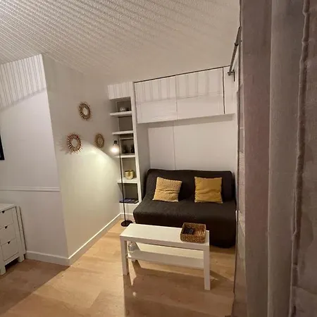 Apartment La Pinede Rez De Jardin Acces Direct Plage Piscine