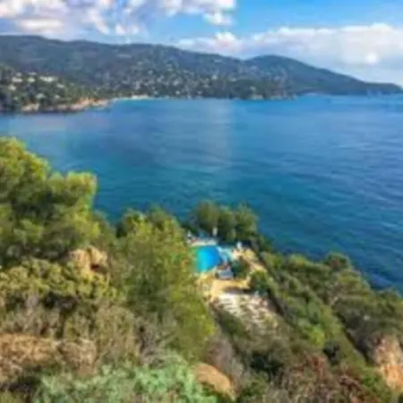 La Pinede Rez De Jardin Acces Direct Plage Piscine Apartment *