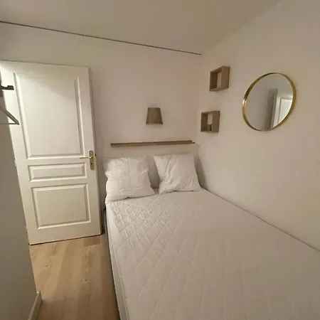 La Pinede Rez De Jardin Acces Direct Plage Piscine Apartment *